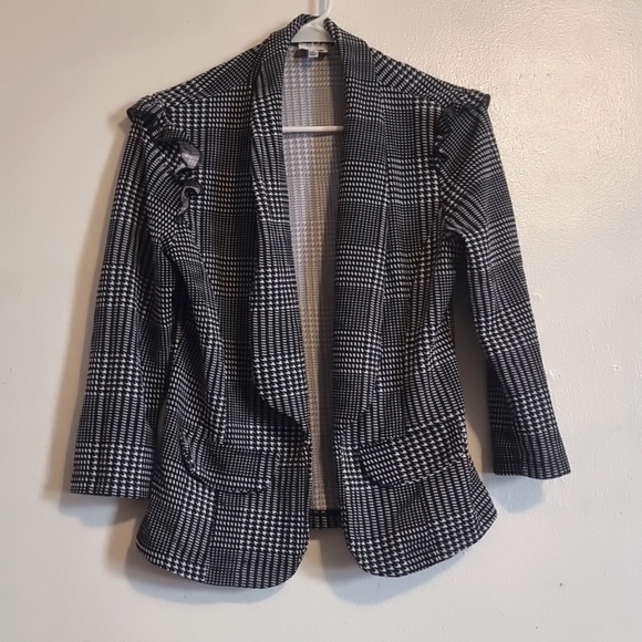 Women's Blazer - Picture 3 of 7